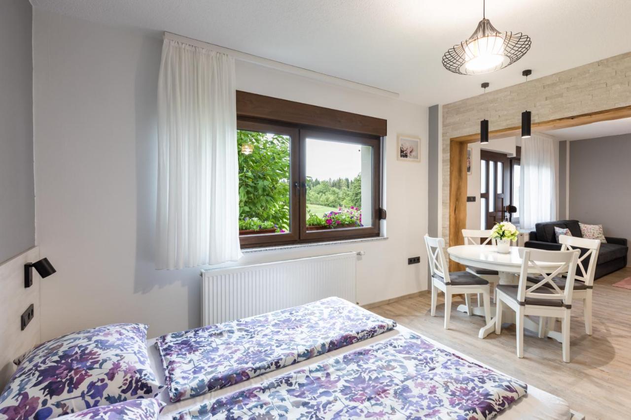 Apartments Lucić Slunj Zewnętrze zdjęcie