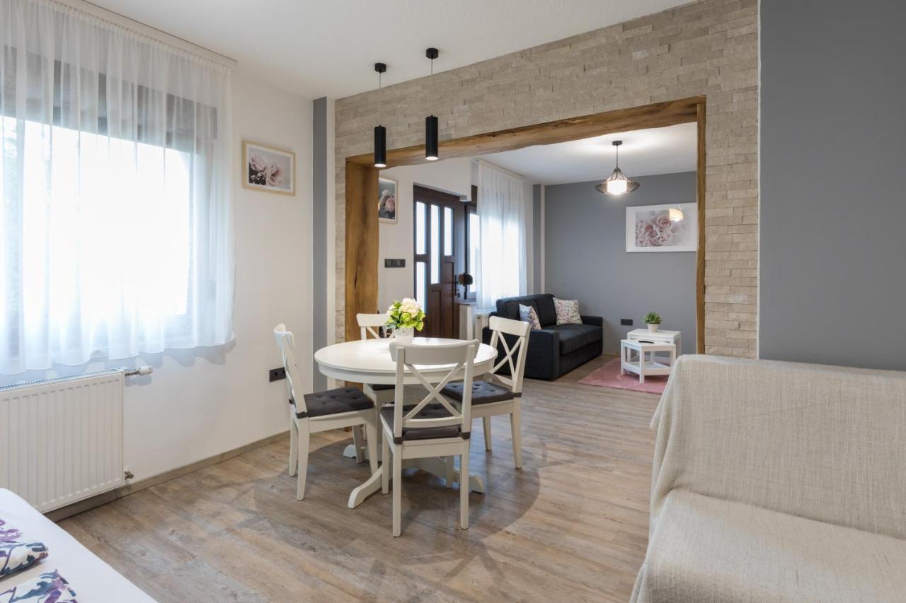 Apartments Lucić Slunj Zewnętrze zdjęcie