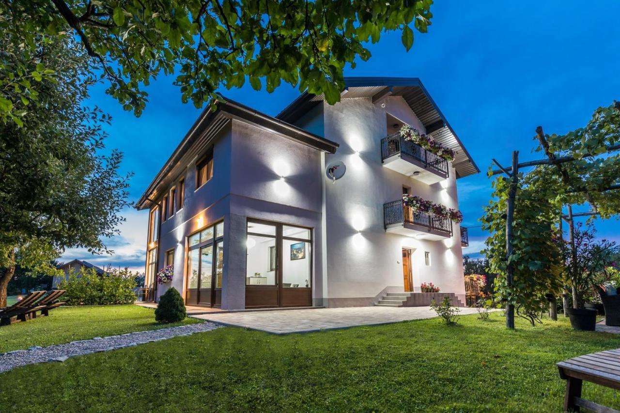 Apartments Lucić Slunj Zewnętrze zdjęcie